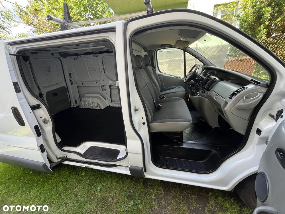 Opel vivaro - 8