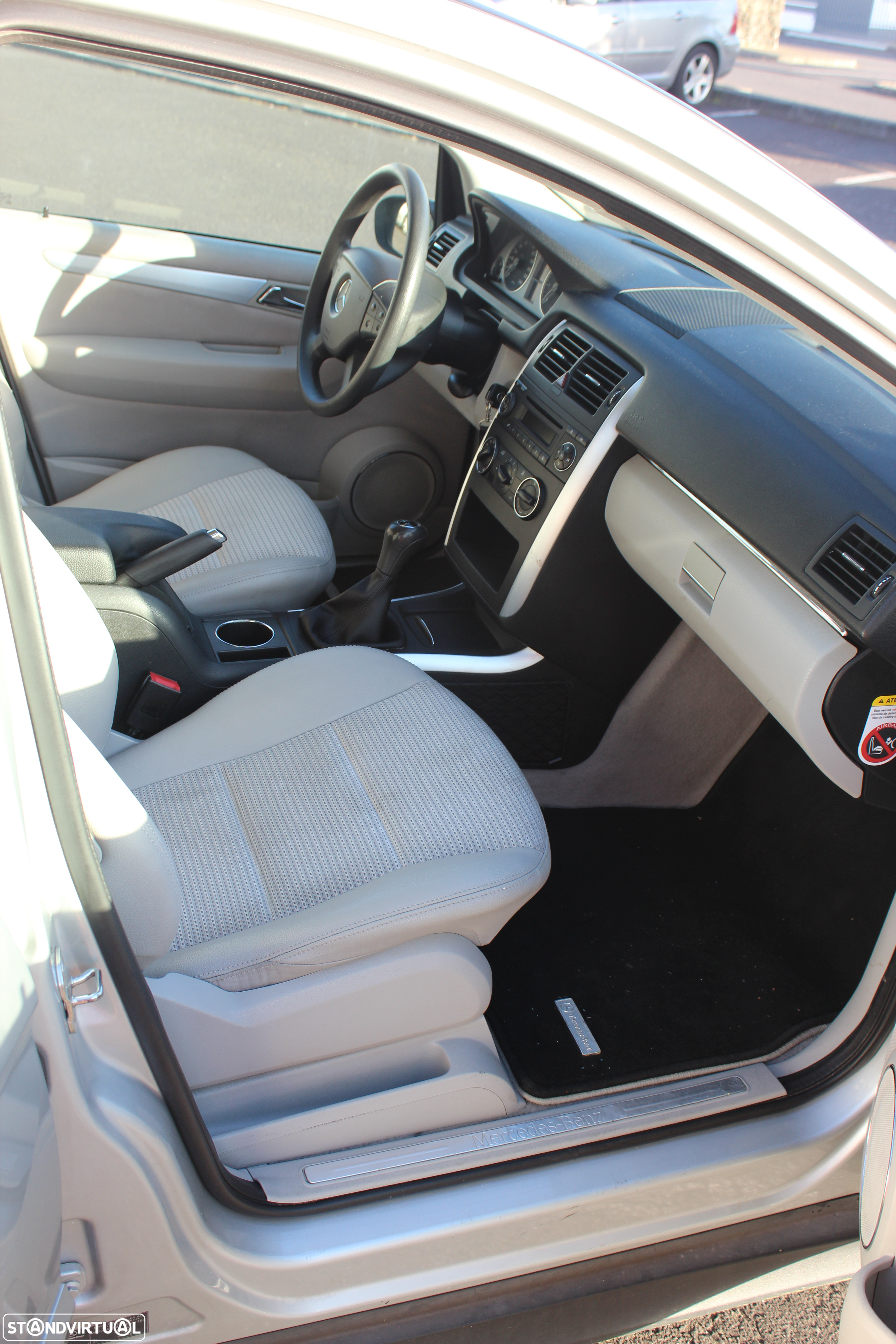 Mercedes-Benz B 150 Standard - 10