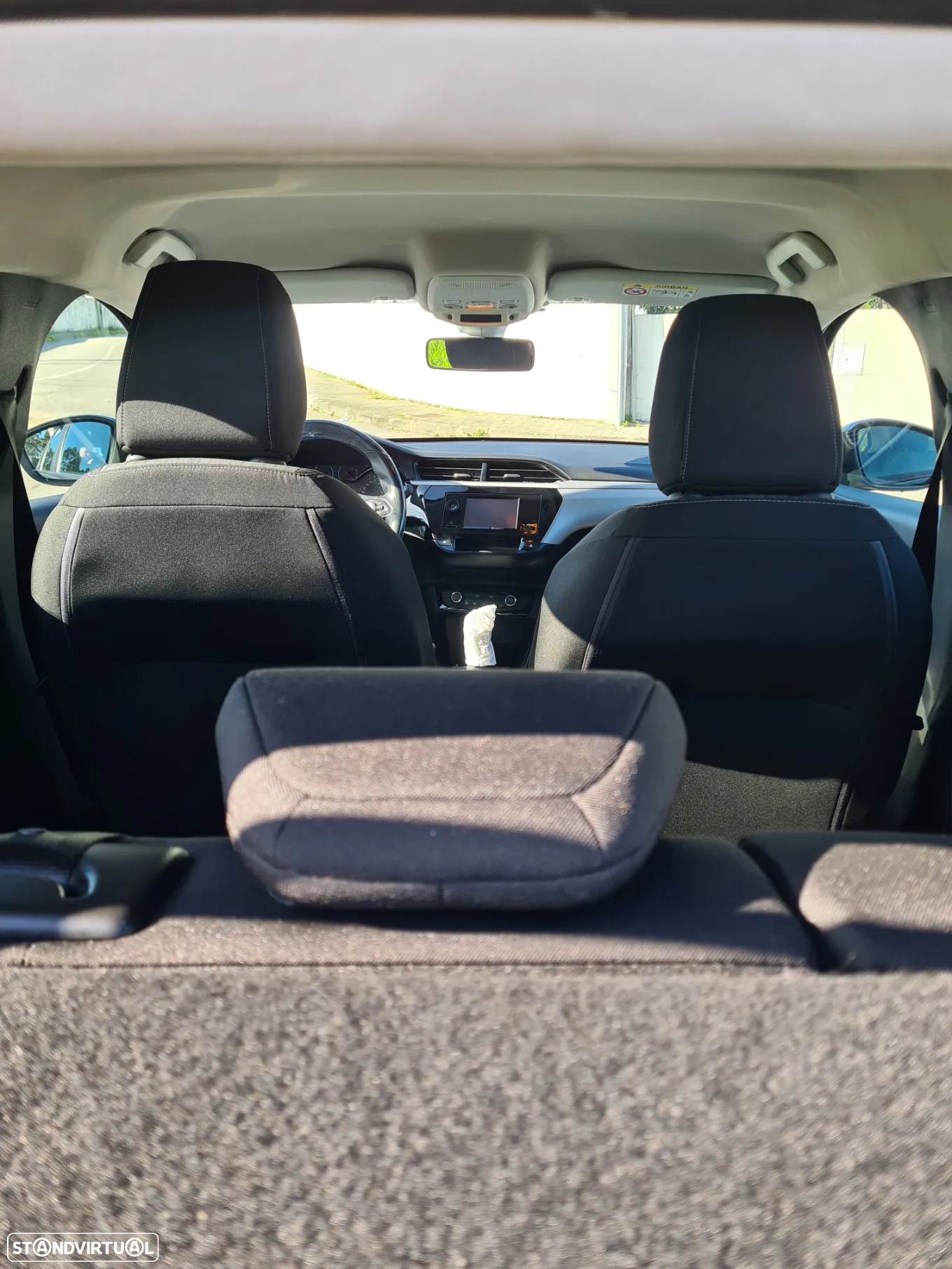 Opel Corsa 1.2 Business - 23