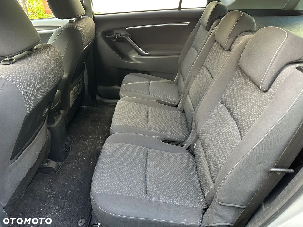 Toyota Verso 1.6 5-Sitzer - 12