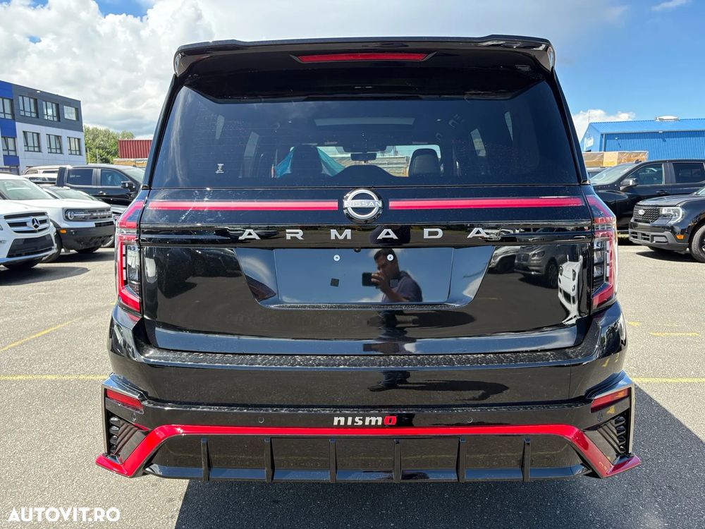 Nissan Armada - 4