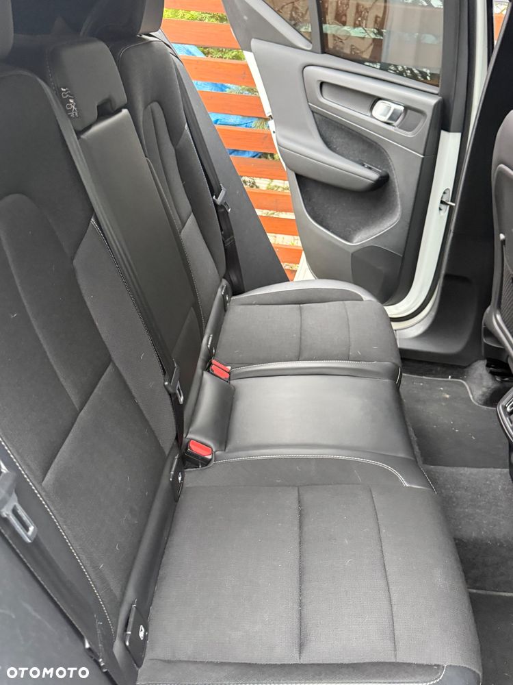 Volvo XC 40 T3 Momentum Pro - 14