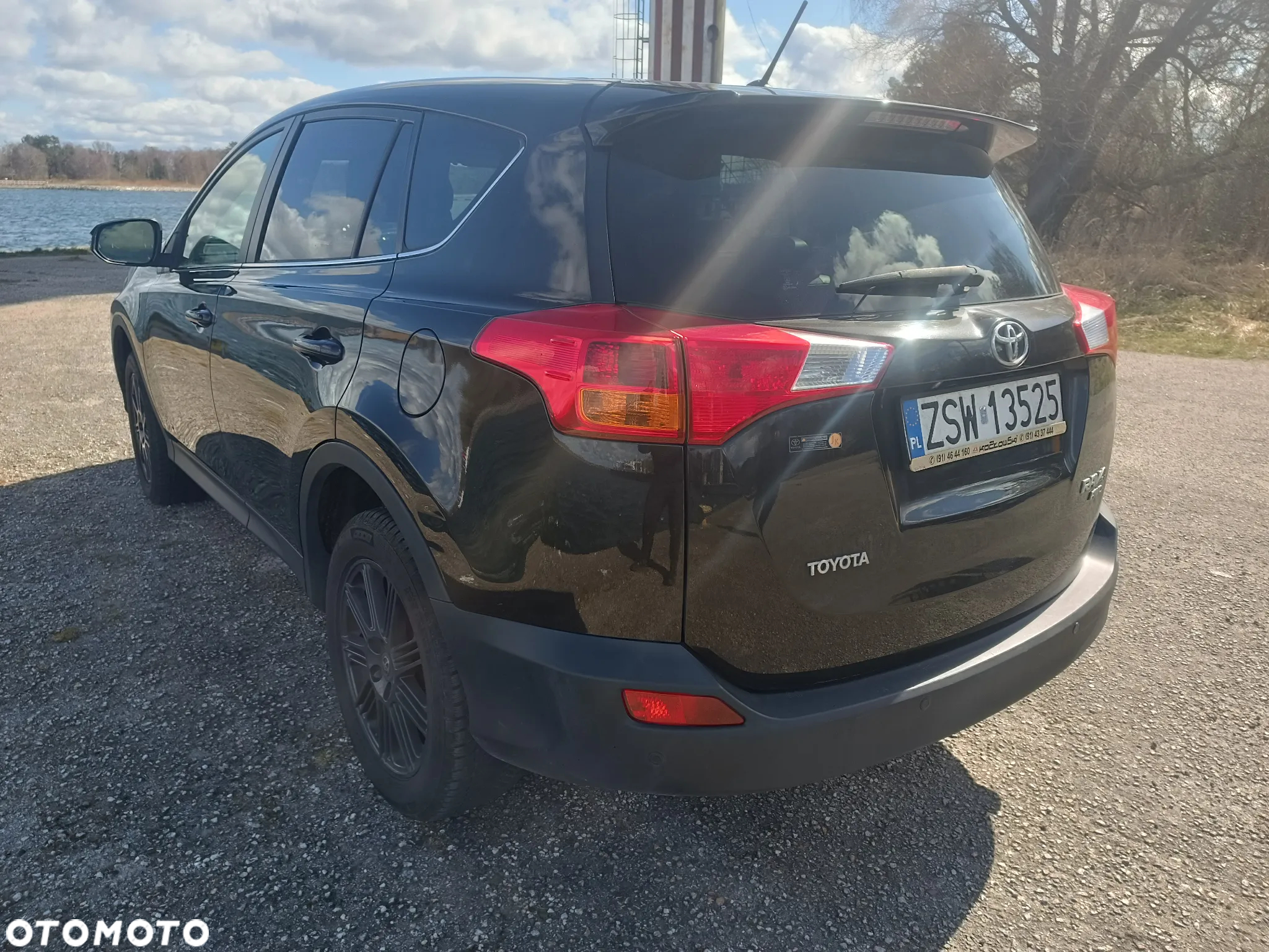 Toyota RAV4 2.0 Premium - 2
