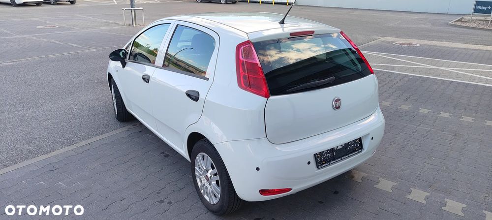 Fiat Punto Evo 1.4 8V Estiva Blue&Me - 14
