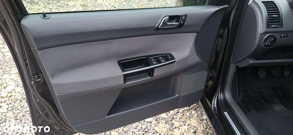 Volkswagen Polo 1.2 Cricket - 8