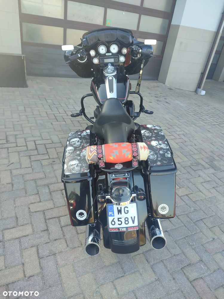 Harley-Davidson Touring Street Glide - 4