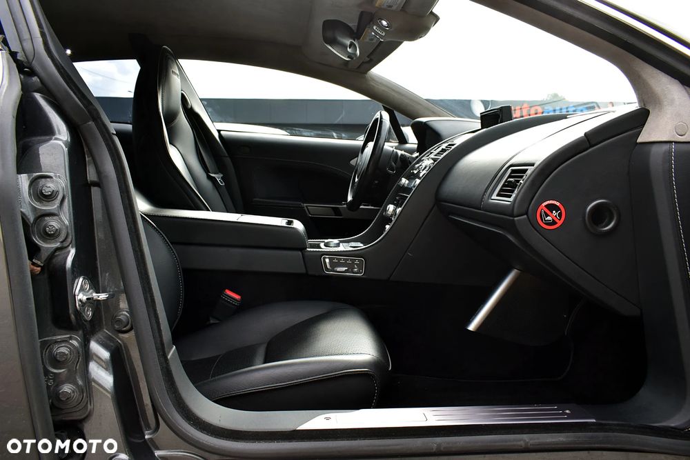 Aston Martin Rapide Luxe Touchtronic II - 9