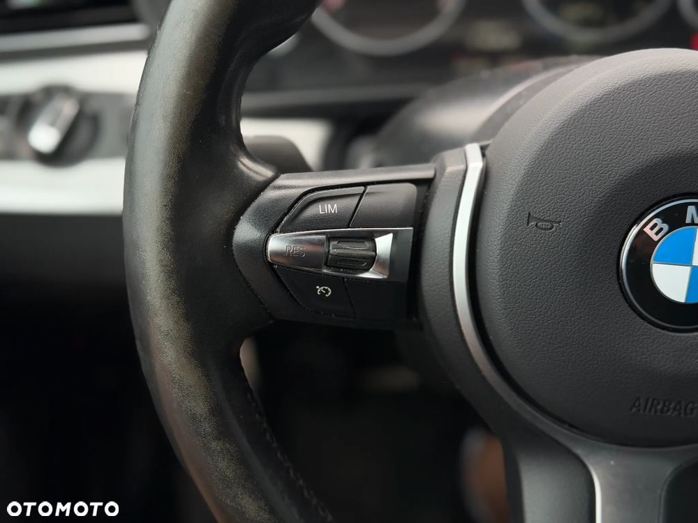 BMW Seria 5 - 12