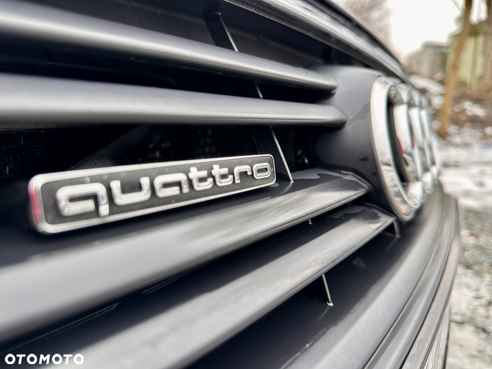 Audi A3 Sportback 2.0 TFSI quattro S tronic sport - 4