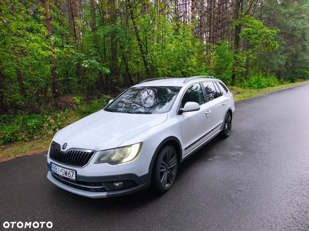 Skoda Superb 2.0 TDI Platinum Outdoor DSG - 5