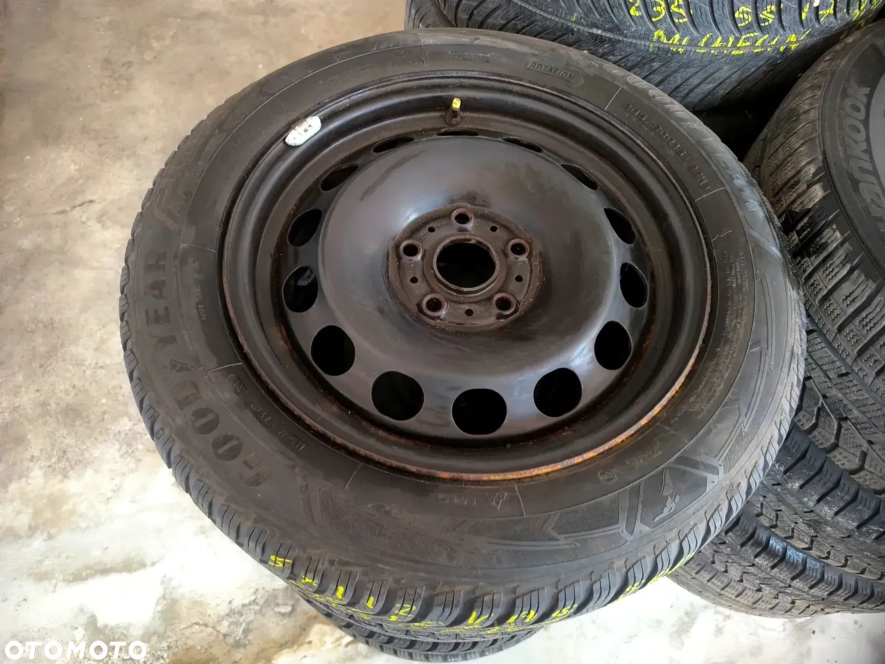 5x112 Koła Zimowe Zima Felgi Stalowe Stal 16 VW SHARAN II 2 TROC PASSAT B8 B7 B6 TOURAN II 2 L AUDI Q2 A6 C6 A4 B7 SKODA SUPERB YETI KAROQ SEAT EXEO ALHAMBRA II 2 ALU-RAD Legnica 6,5mm 205/60 20r. - 1