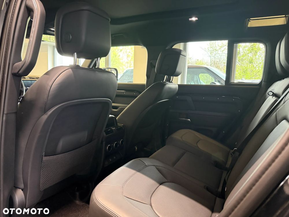 Land Rover Defender 110 D250 X-Dynamic HSE - 9