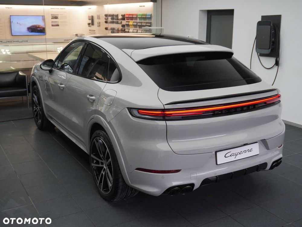Porsche Cayenne - 18