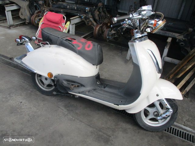 Carro MOT: BN152OM1 ZNEN ZN125T 2010 125CC     BRANCA GASOLINA - 2