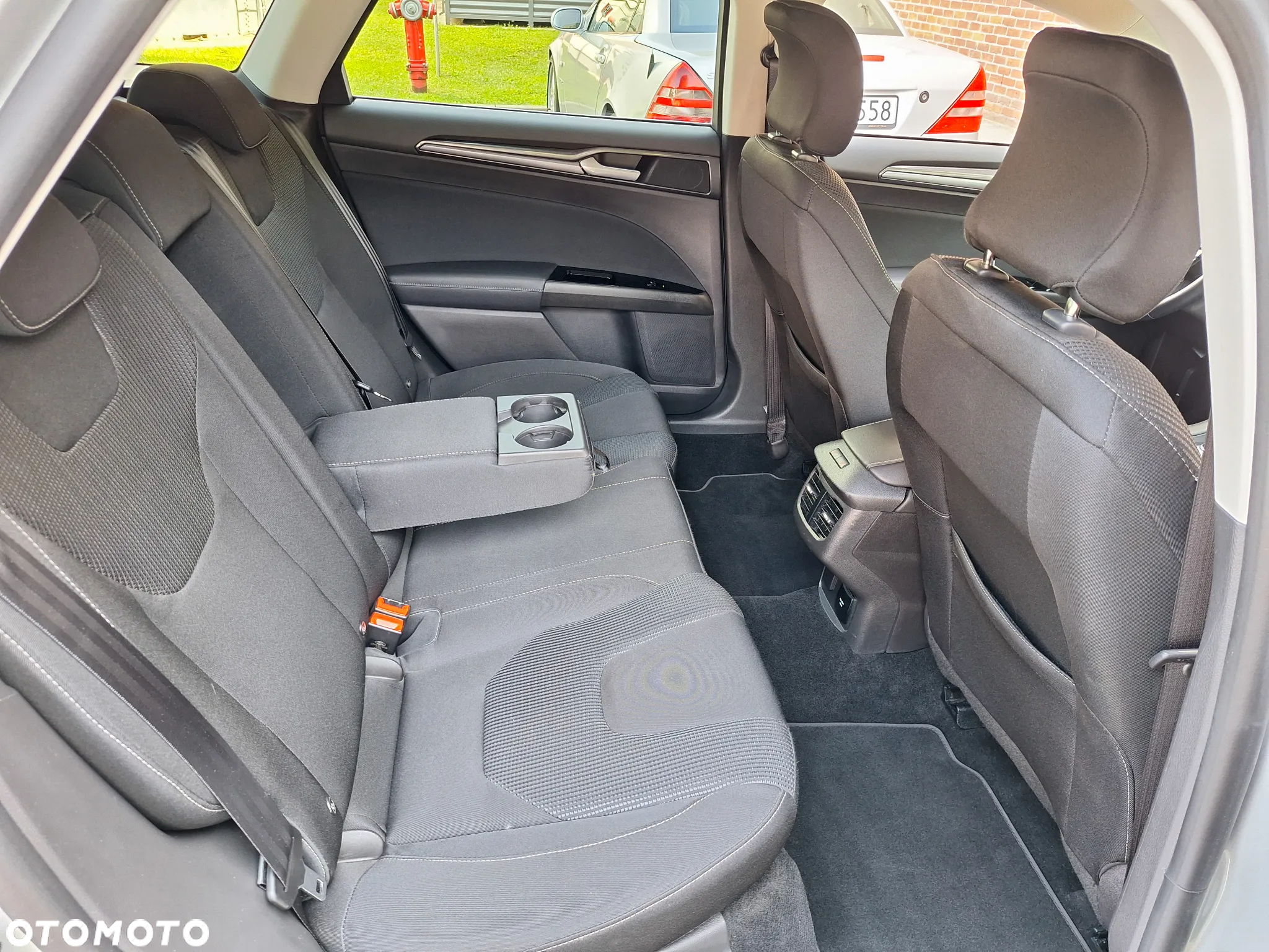 Ford Mondeo 2.0 EcoBlue Titanium - 23