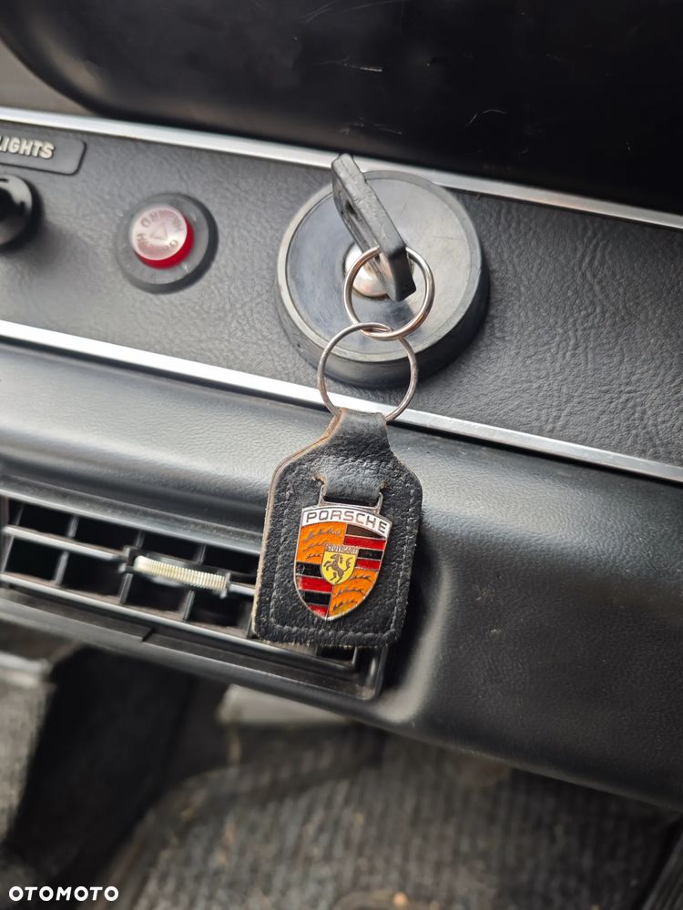 Porsche 911 - 12