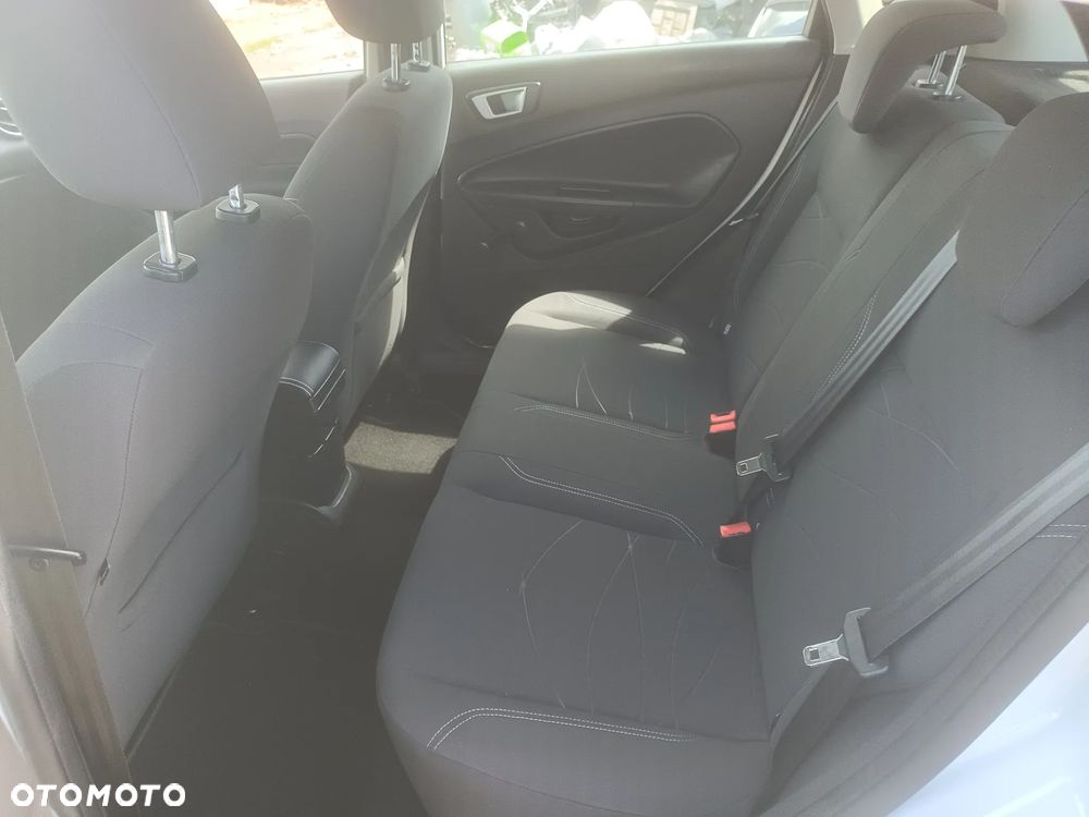 Ford Fiesta 1.25 Titanium EU5 - 16
