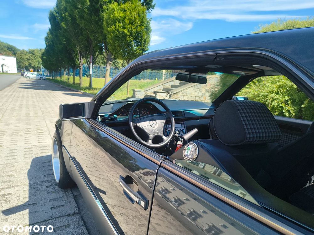 Mercedes-Benz Klasa E - 15