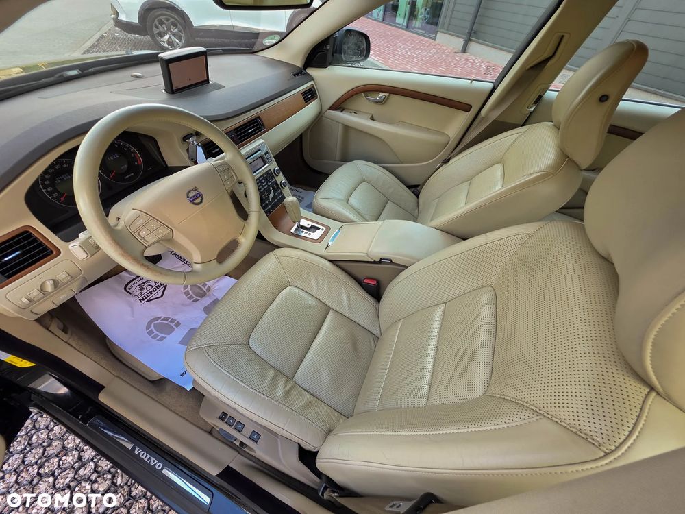 Volvo V70 - 11