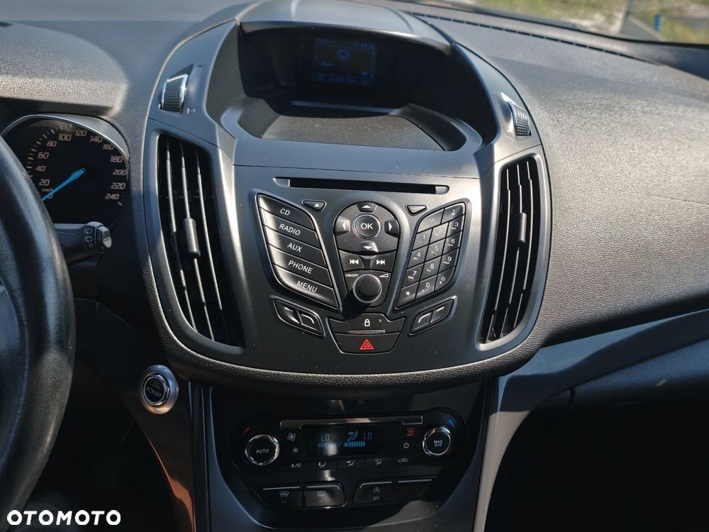 Ford Kuga - 28