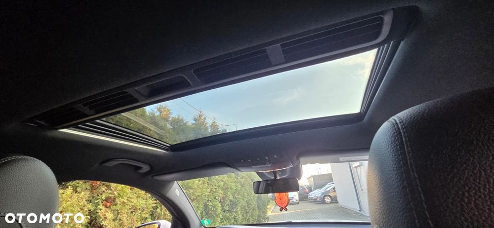 Mercedes-Benz GLC 220 d 4Matic 9G-TRONIC AMG Line - 37