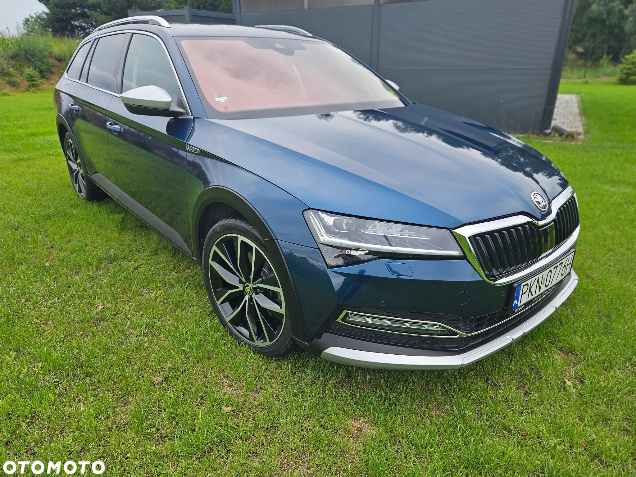 Skoda Superb 2.0 TDI SCR 4x4 Scout DSG - 4