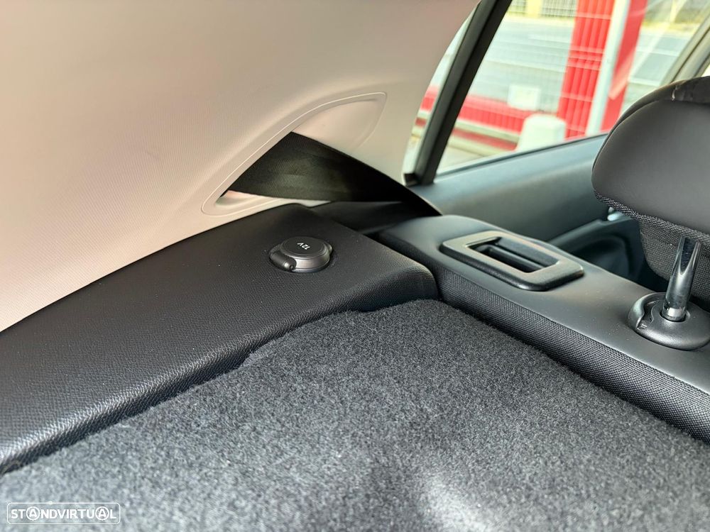 Peugeot 308 1.2 PureTech Allure J17 - 59