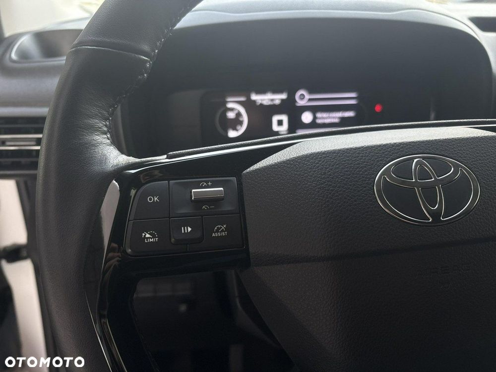 Toyota Proace City - 10