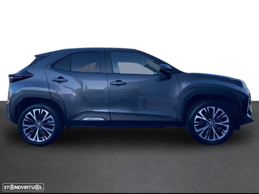 Toyota Yaris Cross 1.5 HDF Luxury - 9
