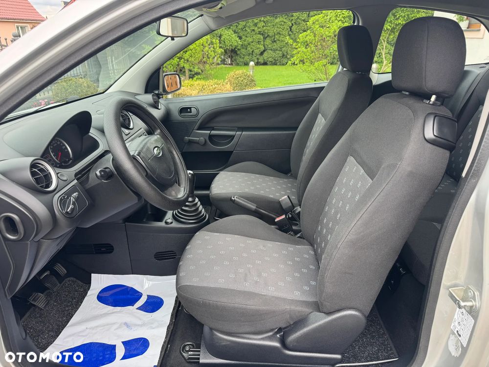 Ford Fiesta 1.3 Fun - 22