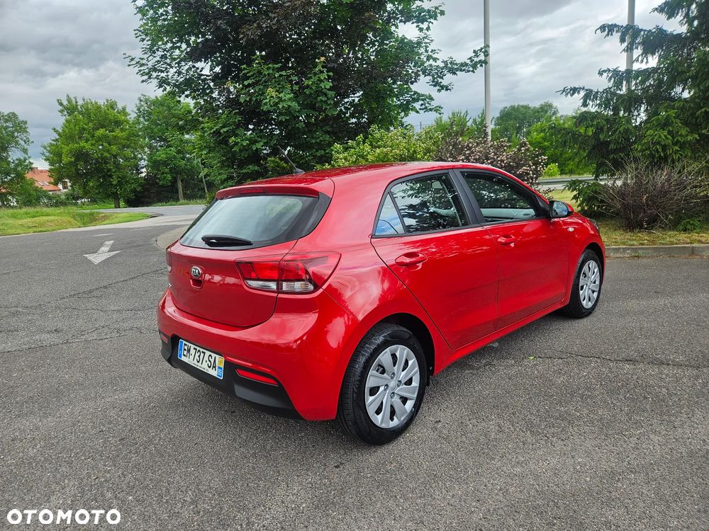 Kia Rio 1.2 Dream Team Edition - 16