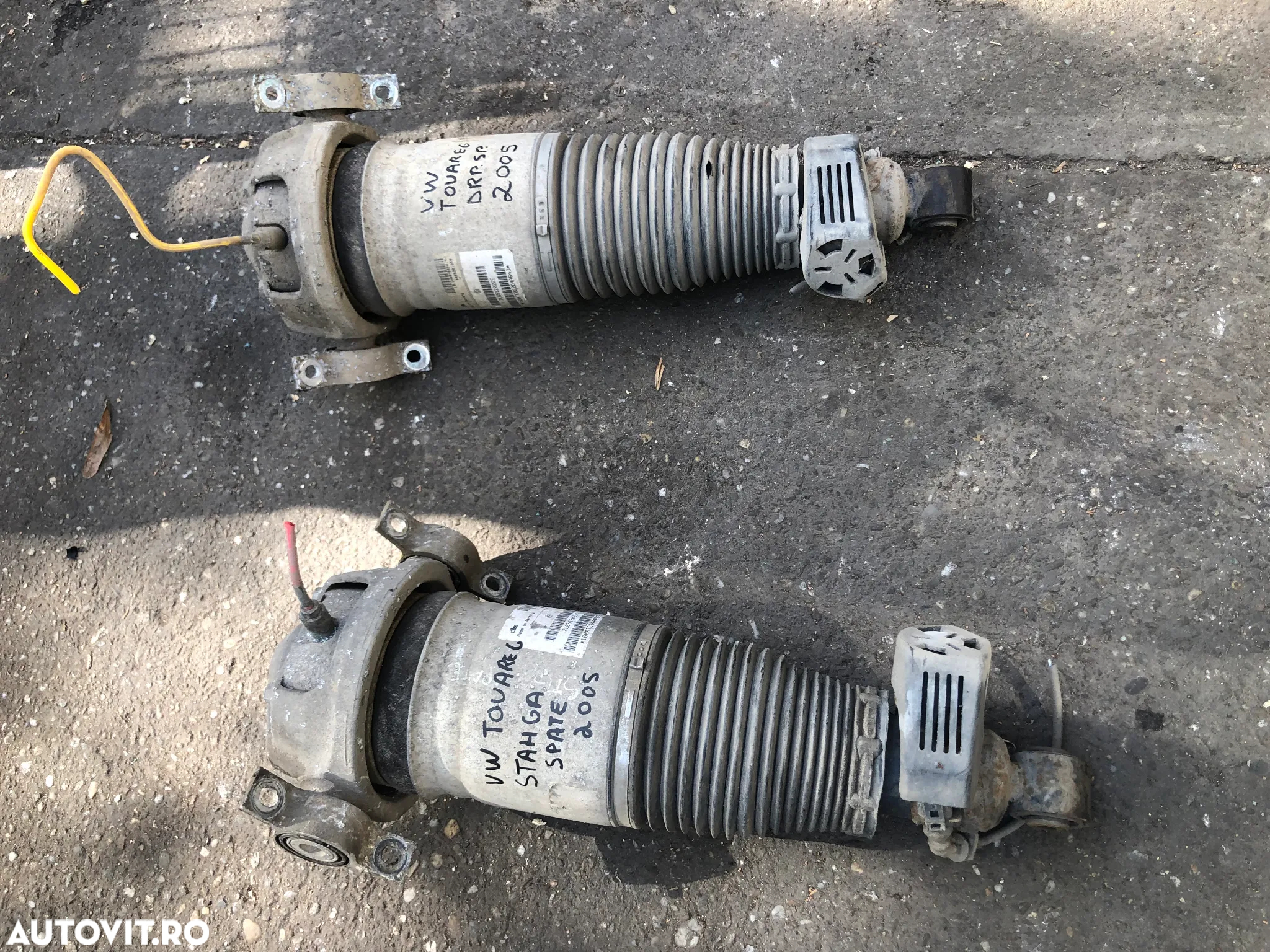 Perna de aer stanga/dreapta spate VW Volkswagen Touareg 7L - 7
