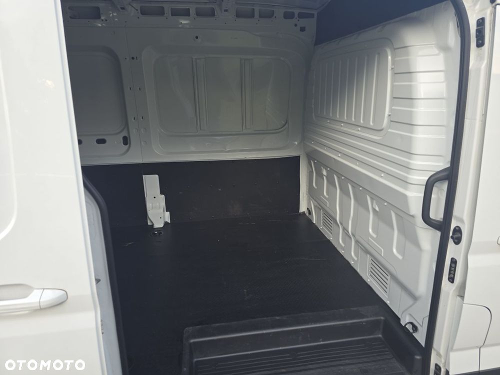 Maxus e-Deliver 9 L2 H2 - 18