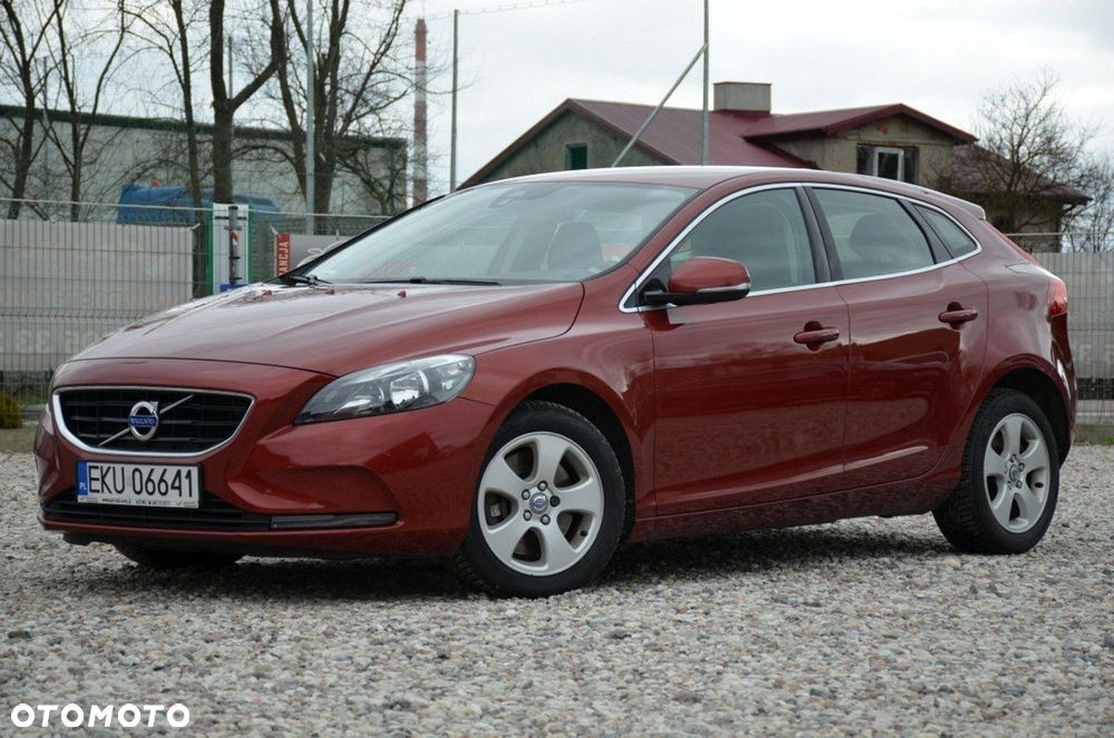 Volvo V40 - 16