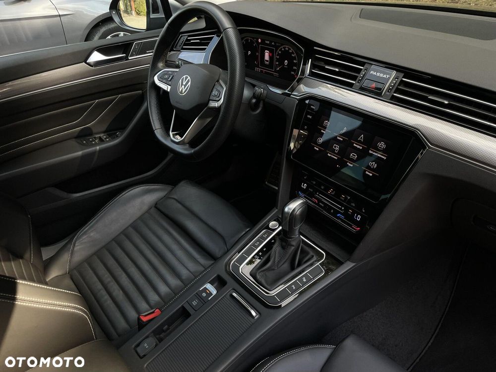 Volkswagen Passat 2.0 TDI 4Mot Elegance DSG - 27