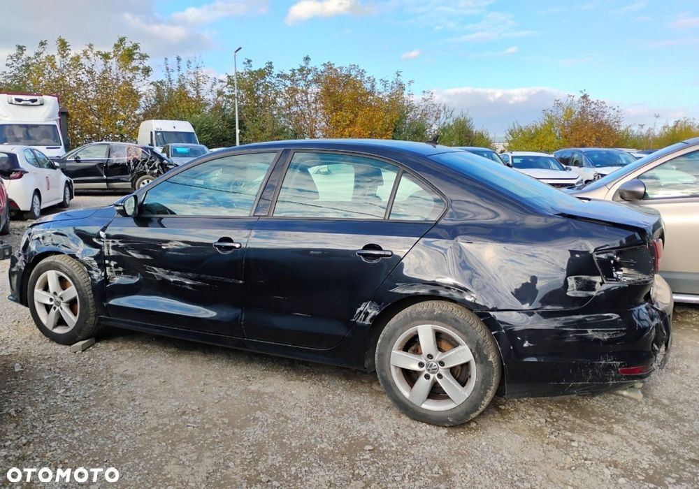 Volkswagen Jetta - 23