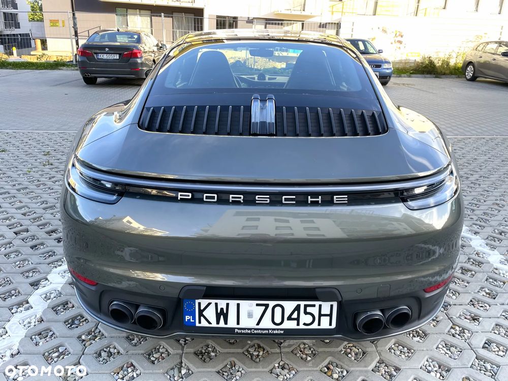 Porsche 911 Carrera - 7