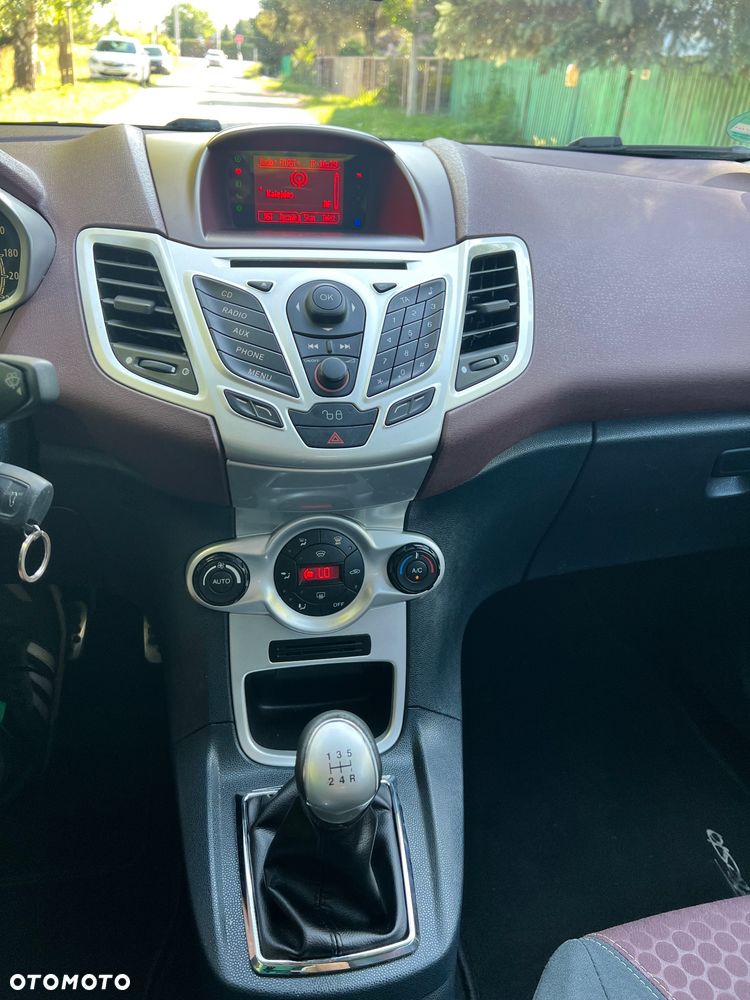 Ford Fiesta 1.4 Titanium - 15