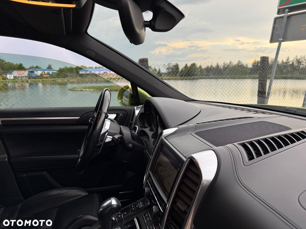 Porsche Cayenne S Diesel - 22
