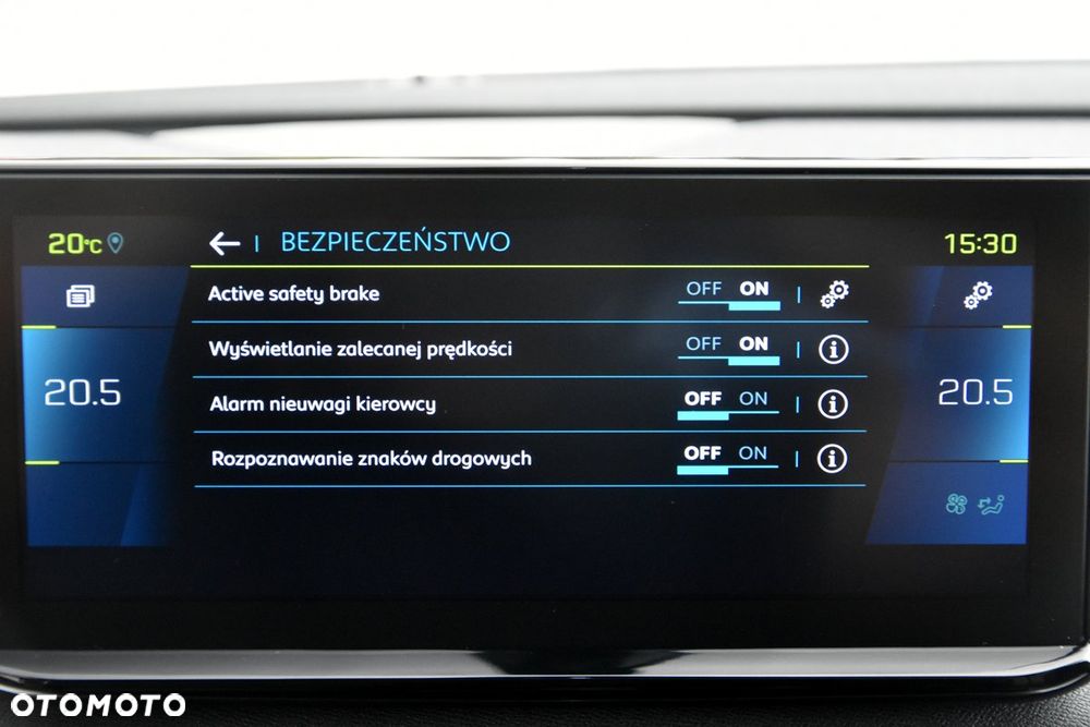 Peugeot 3008 1.6 PureTech HYbrid4 GT Line S&S EAT8 - 36