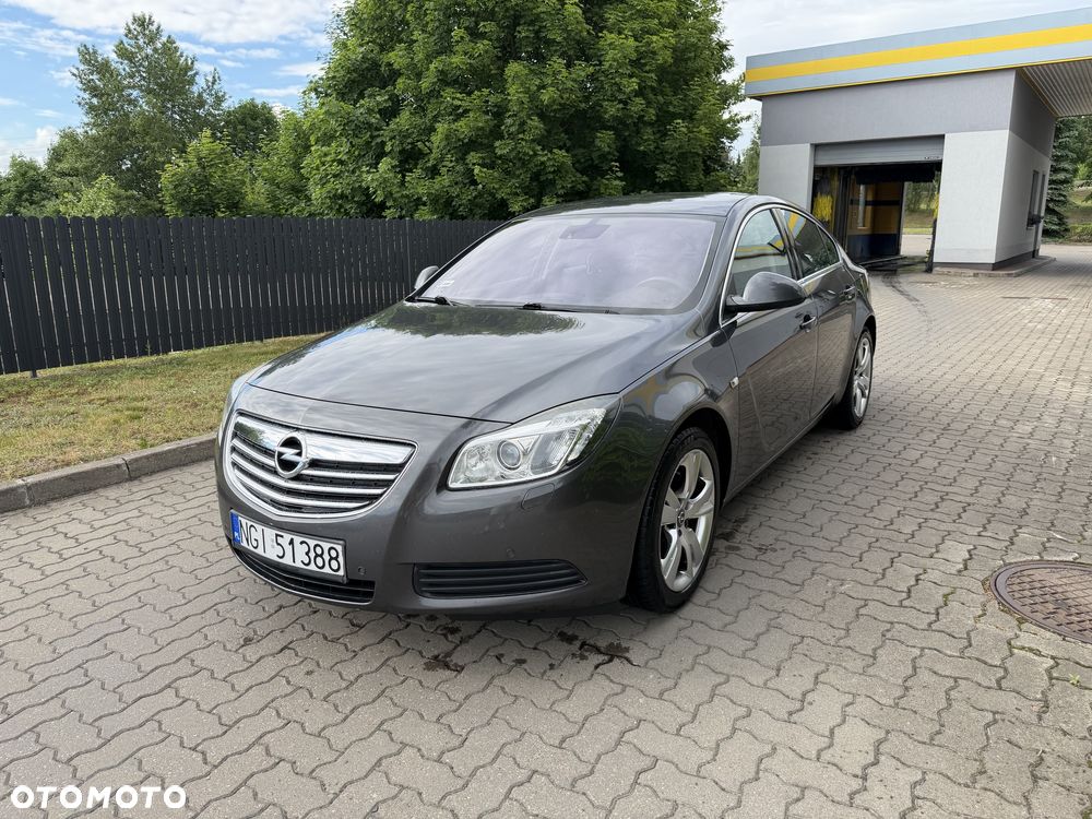 Opel Insignia - 1