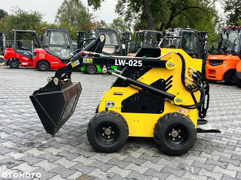 Inny Skid steer LW-025 miniładowarka kołowa 250 kg jak Bobcat - 7