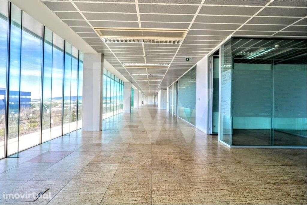 Escritório Excellence com 858 m2 no Edifício Poente | Taguspark - Grande imagem: 2/18