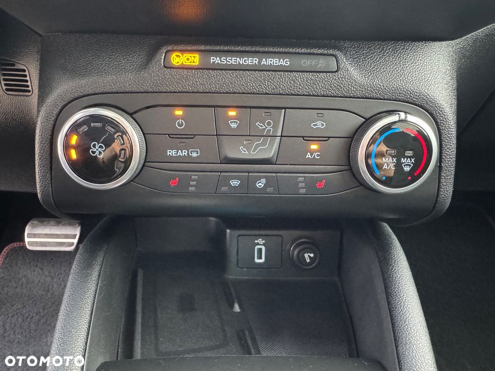 Ford Focus 2.0 TDCi ST-Line Black ASS PowerShift - 15