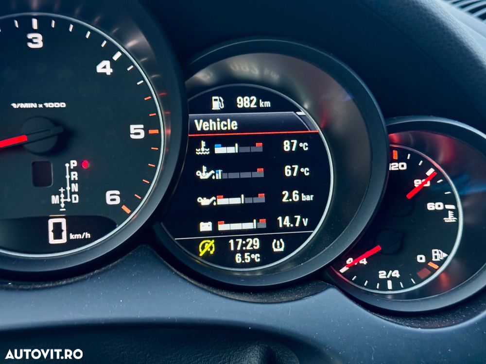 Porsche Cayenne Diesel Platinum Edition - 15