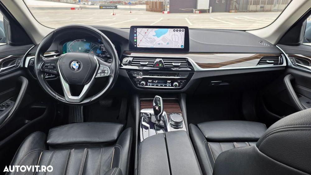 BMW Seria 5 520d Aut. Luxury Line - 36