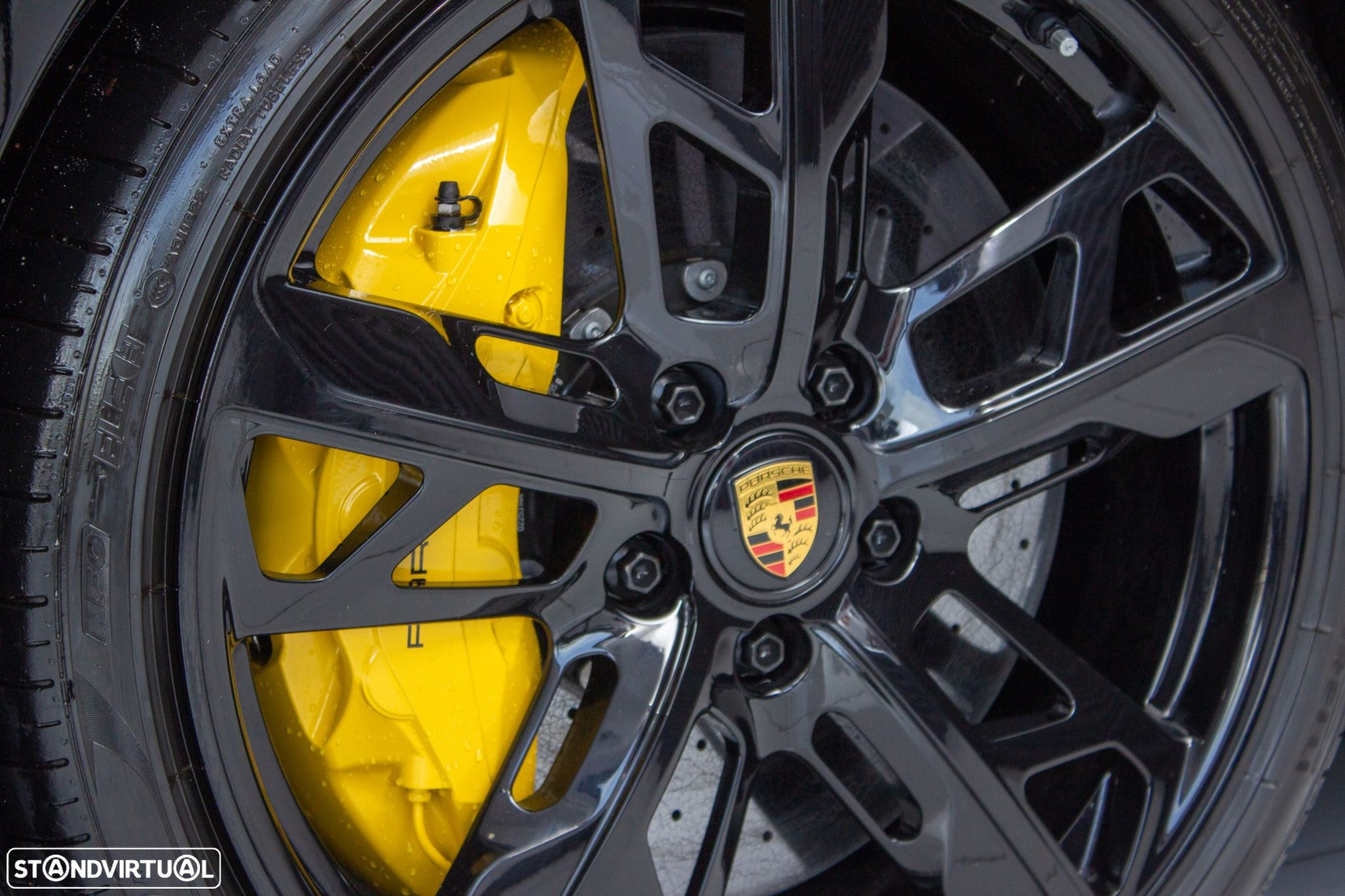 Porsche Taycan Cross Turismo Turbo S - 7