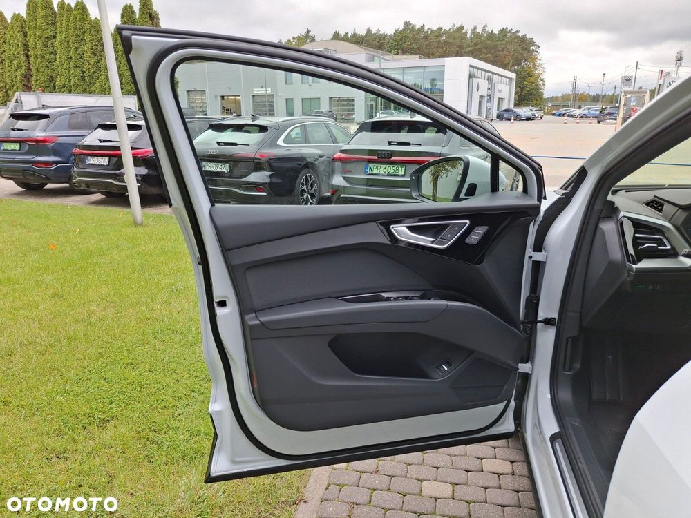 Audi Q4 e-tron - 19