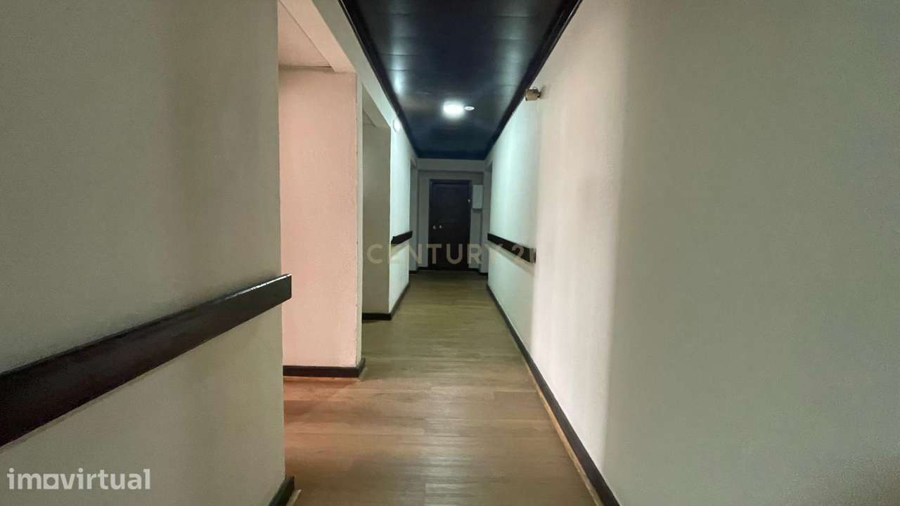 Escritório T2 em Alcântara, Lisboa - Grande imagem: 3/4