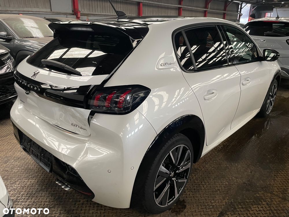 Peugeot 208 - 3